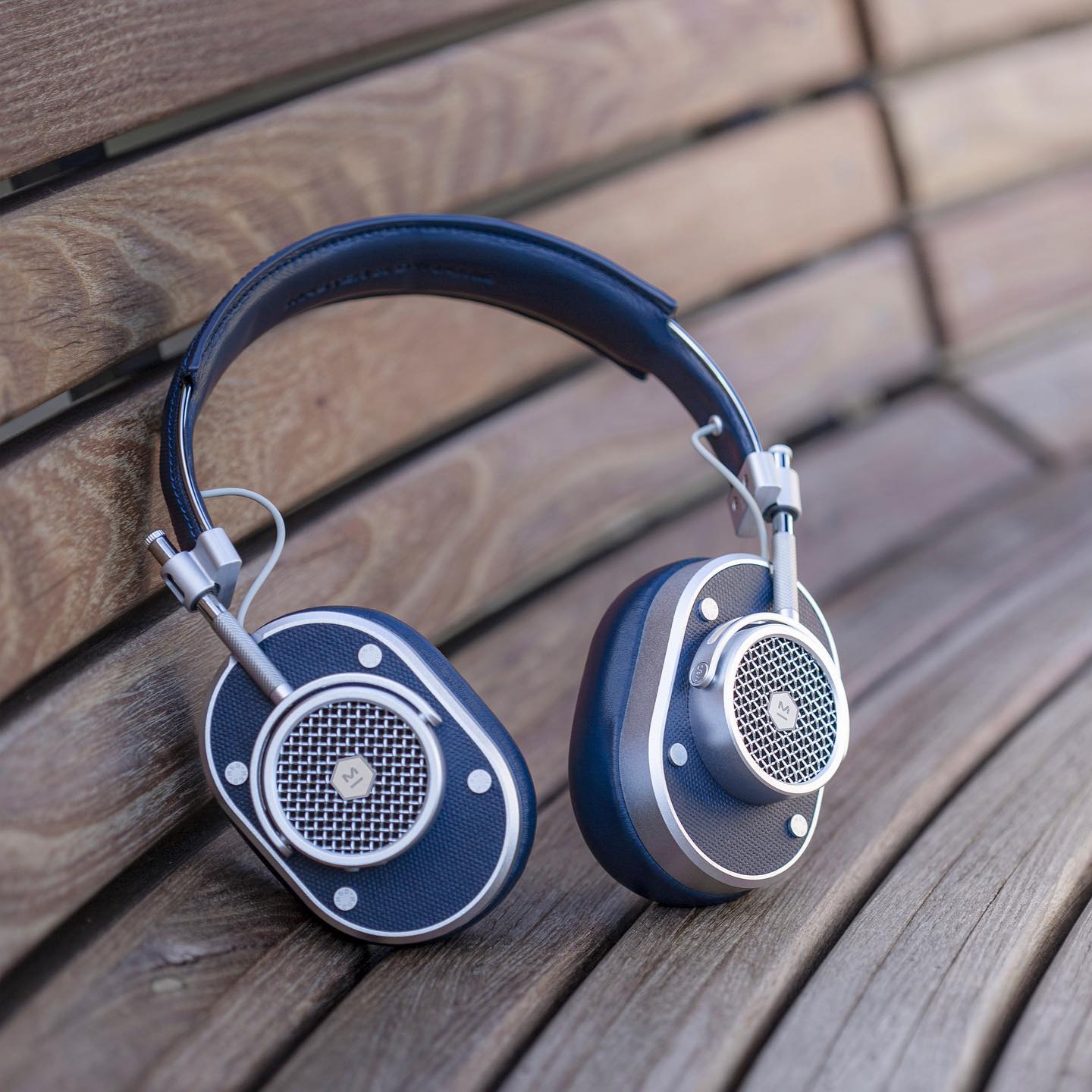 MH40 Wireless (Silver Metal / Navy Coated Canvas)